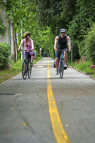 Cyclists on the cycle path