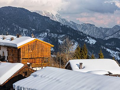 Typical village of Sauris di Sopra in winter