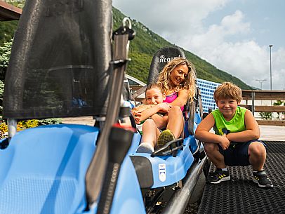 Bob on rail Piancavallo: the hilarious fun that will allow adults and children to experience an exciting adventure aboard two-seater sleds, along 1,000 meters of bumps, curves and parabolic turns!