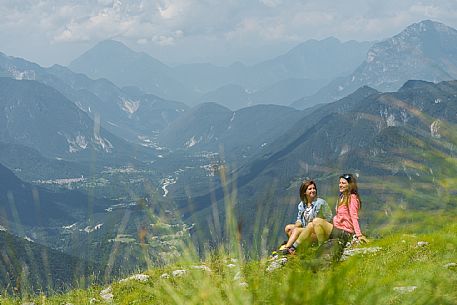 Friends trekking in the Julian Prealps Park, from Coot hut to Canin hut. Julian Prealps Natural Park. MABUNESCO