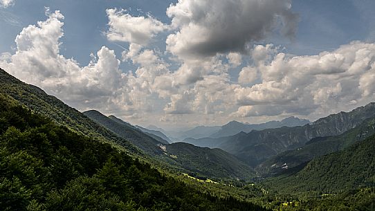 Friends trekking in the Julian Prealps Park, from Coot hut to Canin hut. Julian Prealps Natural Park. MABUNESCO