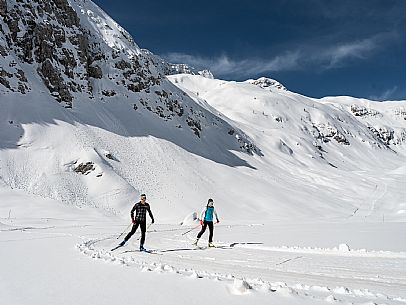 Cross country skiing. Cross-country trail Prevala at Sella Nevea, below the Gilberti refuge.
The 