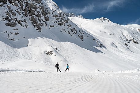 Cross country skiing. Cross-country trail Prevala at Sella Nevea, below the Gilberti refuge.
The 