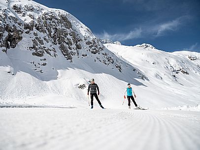 Cross country skiing. Cross-country trail Prevala at Sella Nevea, below the Gilberti refuge.
The 