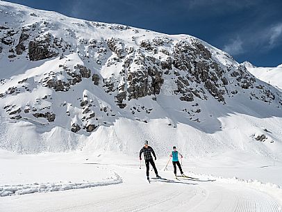 Cross country skiing. Cross-country trail Prevala at Sella Nevea, below the Gilberti refuge.
The 