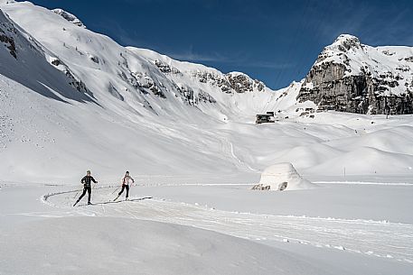 Cross country skiing. Cross-country trail Prevala at Sella Nevea, below the Gilberti refuge.
The 