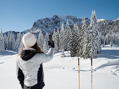 Cross-country ski trail Passo Pramollo, Nassfeld, Pontebba. The Pramollo ring extends at 1500 m above sea level close to an Alpine Pass of extraordinary beauty.