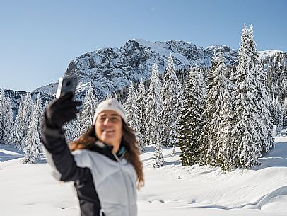 Cross-country ski trail Passo Pramollo, Nassfeld, Pontebba. The Pramollo ring extends at 1500 m above sea level close to an Alpine Pass of extraordinary beauty.