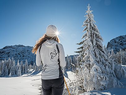 Cross-country ski trail Passo Pramollo, Nassfeld, Pontebba. The Pramollo ring extends at 1500 m above sea level close to an Alpine Pass of extraordinary beauty.