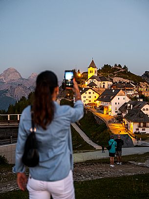 Lift up to Monte Santo di Lussari, enjoying the summer night opening of the telecabine. To enjoy the beautiful view of the Julian Mountains at sunset and the village lit up at night.