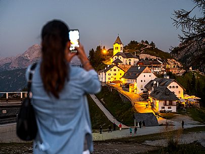 Lift up to Monte Santo di Lussari, enjoying the summer night opening of the telecabine. To enjoy the beautiful view of the Julian Mountains at sunset and the village lit up at night.