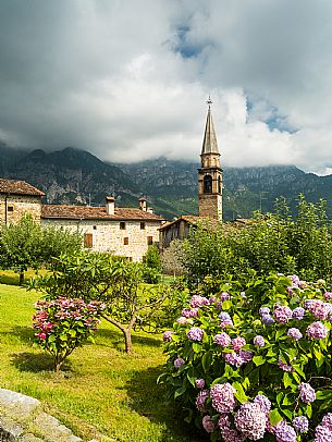 Walking in the Friulian Dolomites, in the villages of Frisanco and Poffabro, considered among the most beautiful villages in Italy