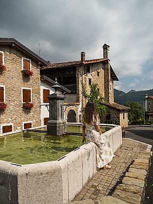 Walking in the Friulian Dolomites, in the villages of Frisanco and Poffabro, considered among the most beautiful villages in Italy