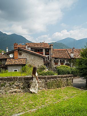 Walking in the Friulian Dolomites, in the villages of Frisanco and Poffabro, considered among the most beautiful villages in Italy