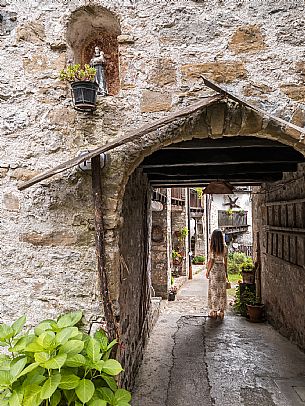 Walking in the Friulian Dolomites, in the villages of Frisanco and Poffabro, considered among the most beautiful villages in Italy