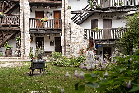 Walking in the Friulian Dolomites, in the villages of Frisanco and Poffabro, considered among the most beautiful villages in Italy