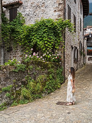 Walking in the Friulian Dolomites, in the villages of Frisanco and Poffabro, considered among the most beautiful villages in Italy