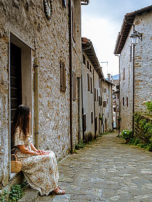 Walking in the Friulian Dolomites, in the villages of Frisanco and Poffabro, considered among the most beautiful villages in Italy