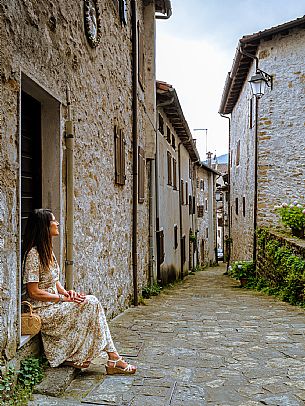 Walking in the Friulian Dolomites, in the villages of Frisanco and Poffabro, considered among the most beautiful villages in Italy