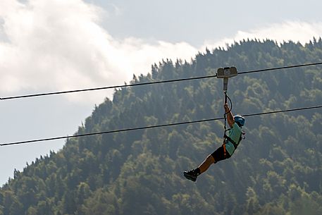 Fun Area dell'Angelo di Tarvisio: for young and old, an area that offers various activities and all within easy reach: zipline, bobsleigh on rails, bike park, animal trail, footpath and park for children