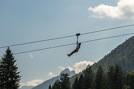 Fun Area dell'Angelo di Tarvisio: for young and old, an area that offers various activities and all within easy reach: zipline, bobsleigh on rails, bike park, animal trail, footpath and park for children