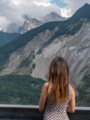 The Nuovo Spazio di Casso is an experimental Centre for Contemporary Mountain and Landscape Culture. Friulian Dolomites Natural Park.