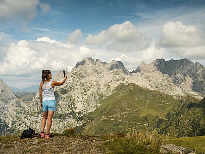 Trekking along the path to the panoramic peak of Monte Crostis, Panoramica delle Vette, Ravascletto, Carnia.
Trekking along the path to the panoramic peak of Monte Crostis, Panoramica delle Vette, Ravascletto, Carnia.
