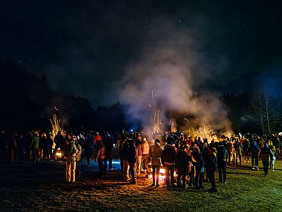Krampus and St Nicholas, the tradition of 5 December in Tarvisio. Here in Rutte Grande Krampus and St Nicholas, the tradition of 5 December in Tarvisio. Here in Rutte Grande