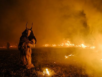 Krampus and St Nicholas, the tradition of 5 December in Tarvisio. Here in Rutte Grande Krampus and St Nicholas, the tradition of 5 December in Tarvisio. Here in Rutte Grande