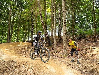 The Angel Bike Park offers a real alternative for those seeking adrenaline and fun, with two routes, Cervo for beginners and Lince, longer, for the more experienced. Tarvisio, Piana dell'Angelo. The Angel Bike Park offers a real alternative for those seeking adrenaline and fun, with two routes, Cervo for beginners and Lince, longer, for the more experienced. Tarvisio, Piana dell'Angelo.