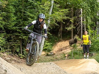 The Angel Bike Park offers a real alternative for those seeking adrenaline and fun, with two routes, Cervo for beginners and Lince, longer, for the more experienced. Tarvisio, Piana dell'Angelo. The Angel Bike Park offers a real alternative for those seeking adrenaline and fun, with two routes, Cervo for beginners and Lince, longer, for the more experienced. Tarvisio, Piana dell'Angelo.