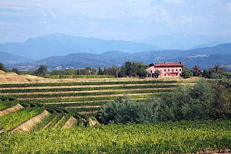 Corno di Rosazzo, Rocca Bernarda