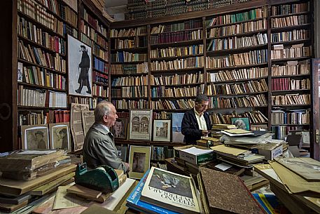 Libreria Antiquaria Umberto Saba