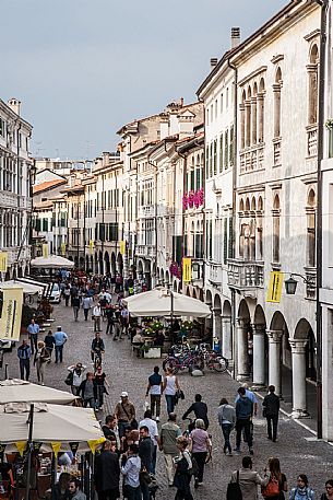 Pordenone Legge