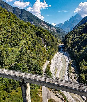 Alpe Adria cycle path - Tarvisio-Venzone-Finanziato dal Fondo europeo di sviluppo regionale e Interreg V-A Italia-Austria 2014-2020 progetto BIKE NAT