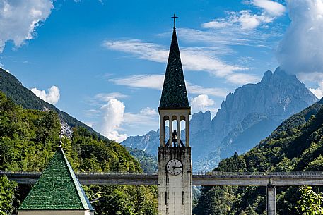 Alpe Adria cycle path - Tarvisio-Venzone-Finanziato dal Fondo europeo di sviluppo regionale e Interreg V-A Italia-Austria 2014-2020 progetto BIKE NAT