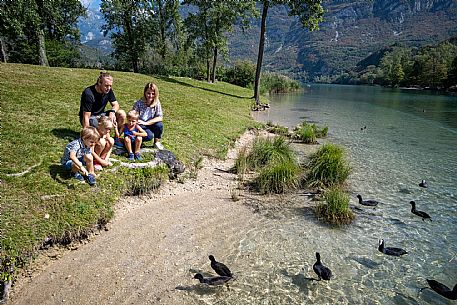 Lago di Cavazzo o dei Tre Comuni