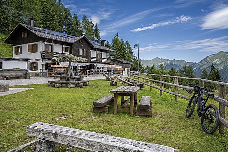 Rifugio Chiampizzulon