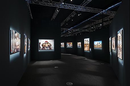 Steve Mc Curry Exhibition - Salone degli Incanti - Trieste