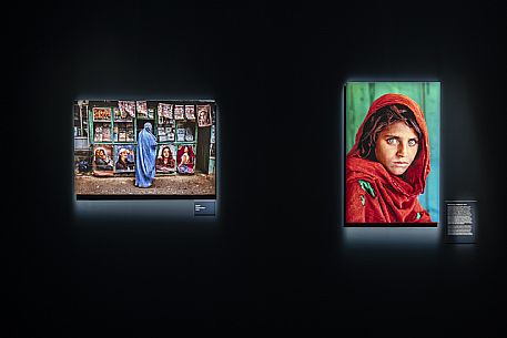 Steve Mc Curry Exhibition - Salone degli Incanti - Trieste