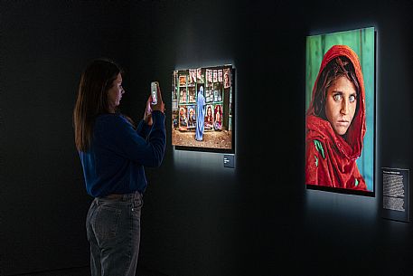 Steve Mc Curry Exhibition - Salone degli Incanti - Trieste