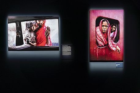 Steve Mc Curry Exhibition - Salone degli Incanti - Trieste