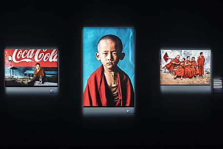 Steve Mc Curry Exhibition - Salone degli Incanti - Trieste