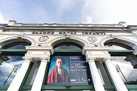 Steve Mc Curry Exhibition - Salone degli Incanti - Trieste