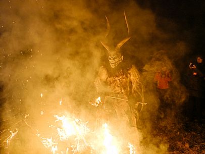 Krampus and St Nicholas, the tradition of 5 December in Tarvisio. Here in Rutte Grande Krampus and St Nicholas, the tradition of 5 December in Tarvisio. Here in Rutte Grande