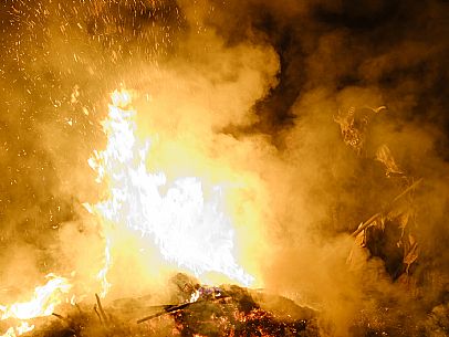 Krampus and St Nicholas, the tradition of 5 December in Tarvisio. Here in Rutte Grande Krampus and St Nicholas, the tradition of 5 December in Tarvisio. Here in Rutte Grande