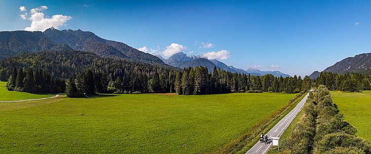 Alpe Adria cycle path - Finanziato dal Fondo europeo di sviluppo regionale e Interreg V-A Italia-Austria 2014-2020 progetto BIKE NAT