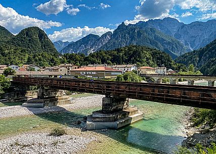 Alpe Adria cycle path - Tarvisio-Venzone-Finanziato dal Fondo europeo di sviluppo regionale e Interreg V-A Italia-Austria 2014-2020 progetto BIKE NAT