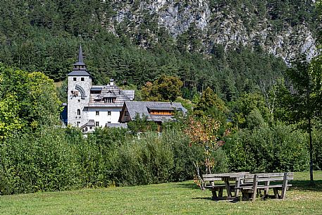 Alpe Adria cycle path - Tarvisio-Venzone-Finanziato dal Fondo europeo di sviluppo regionale e Interreg V-A Italia-Austria 2014-2020 progetto BIKE NAT