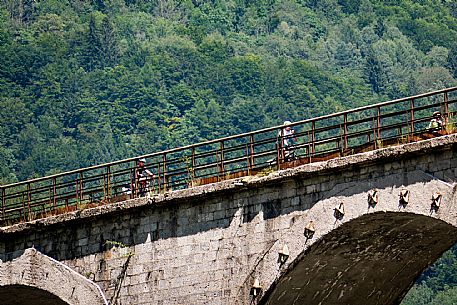 Alpe Adria cycle path - Tarvisio-Venzone-Finanziato dal Fondo europeo di sviluppo regionale e Interreg V-A Italia-Austria 2014-2020 progetto BIKE NAT